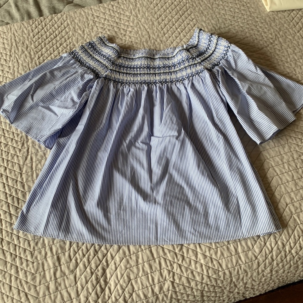 Parker off-shoulder